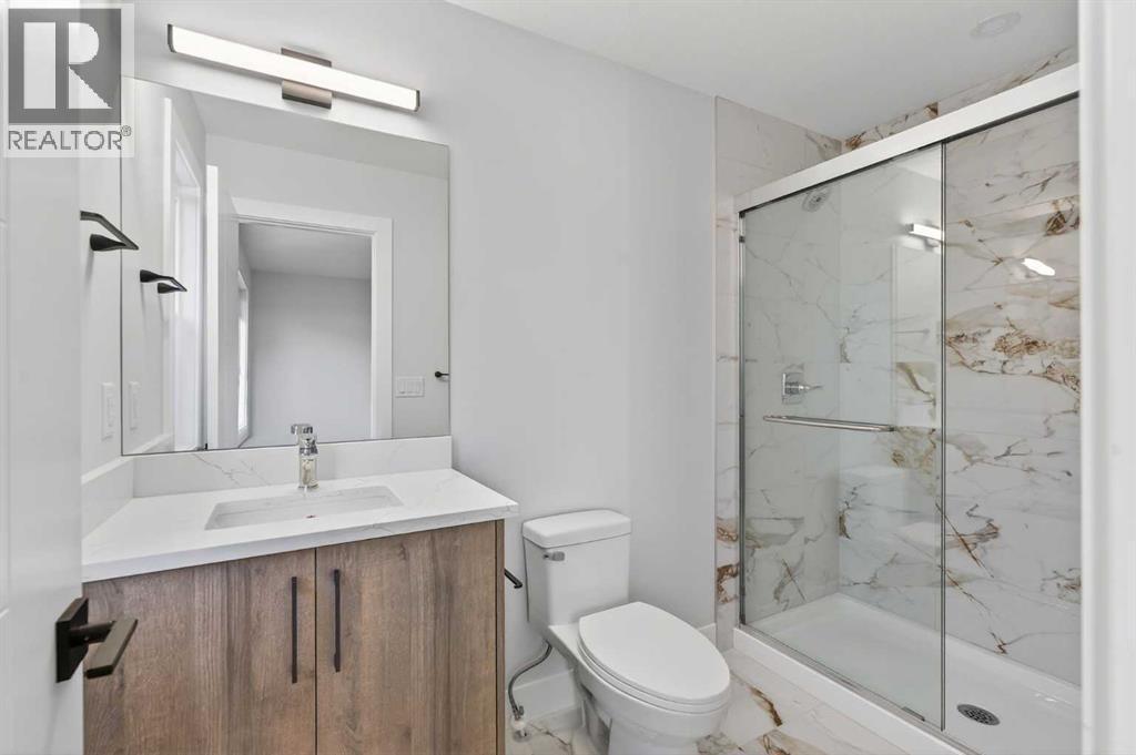 202 Kinniburgh Loop, Chestermere, AB - Indoor Photo Showing Bathroom