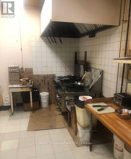 2100 Dundas Street E, Mississauga, ON