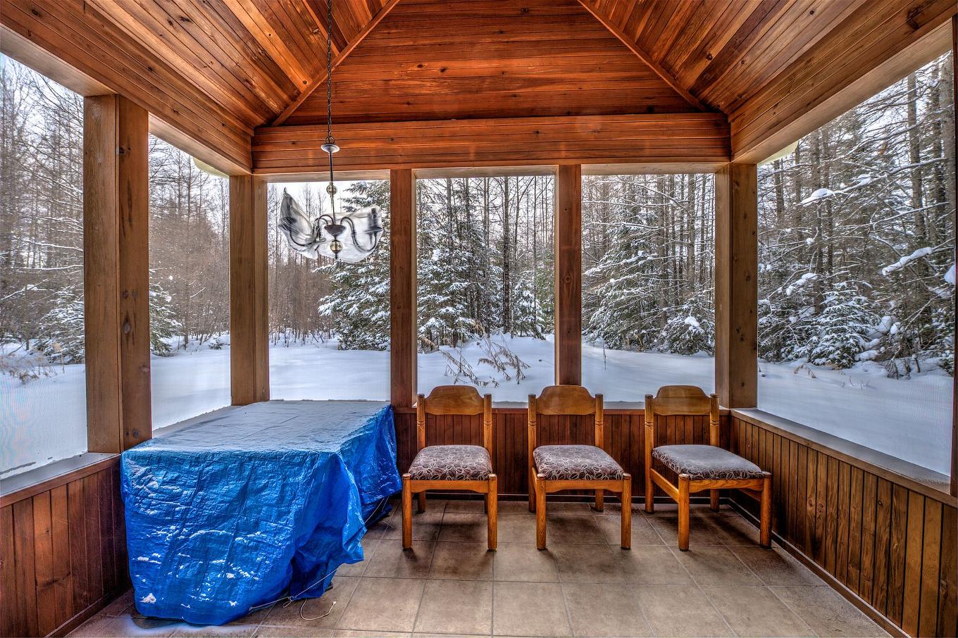 Other - 312 Ch. Du Mont-Loup-Garou, Sainte-Adèle, QC - Indoor Photo Showing Bedroom