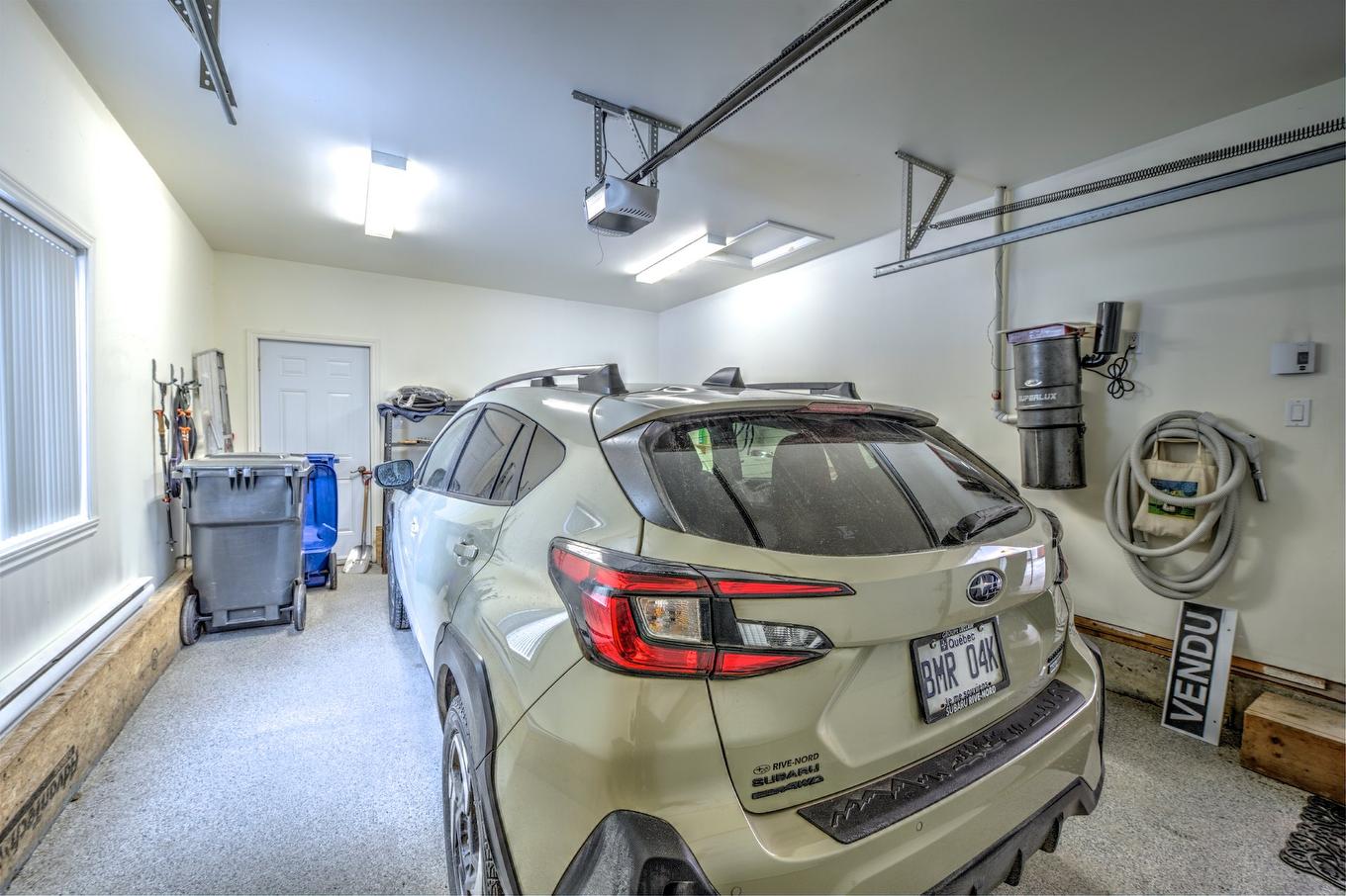 Garage - 312 Ch. Du Mont-Loup-Garou, Sainte-Adèle, QC - Indoor Photo Showing Garage