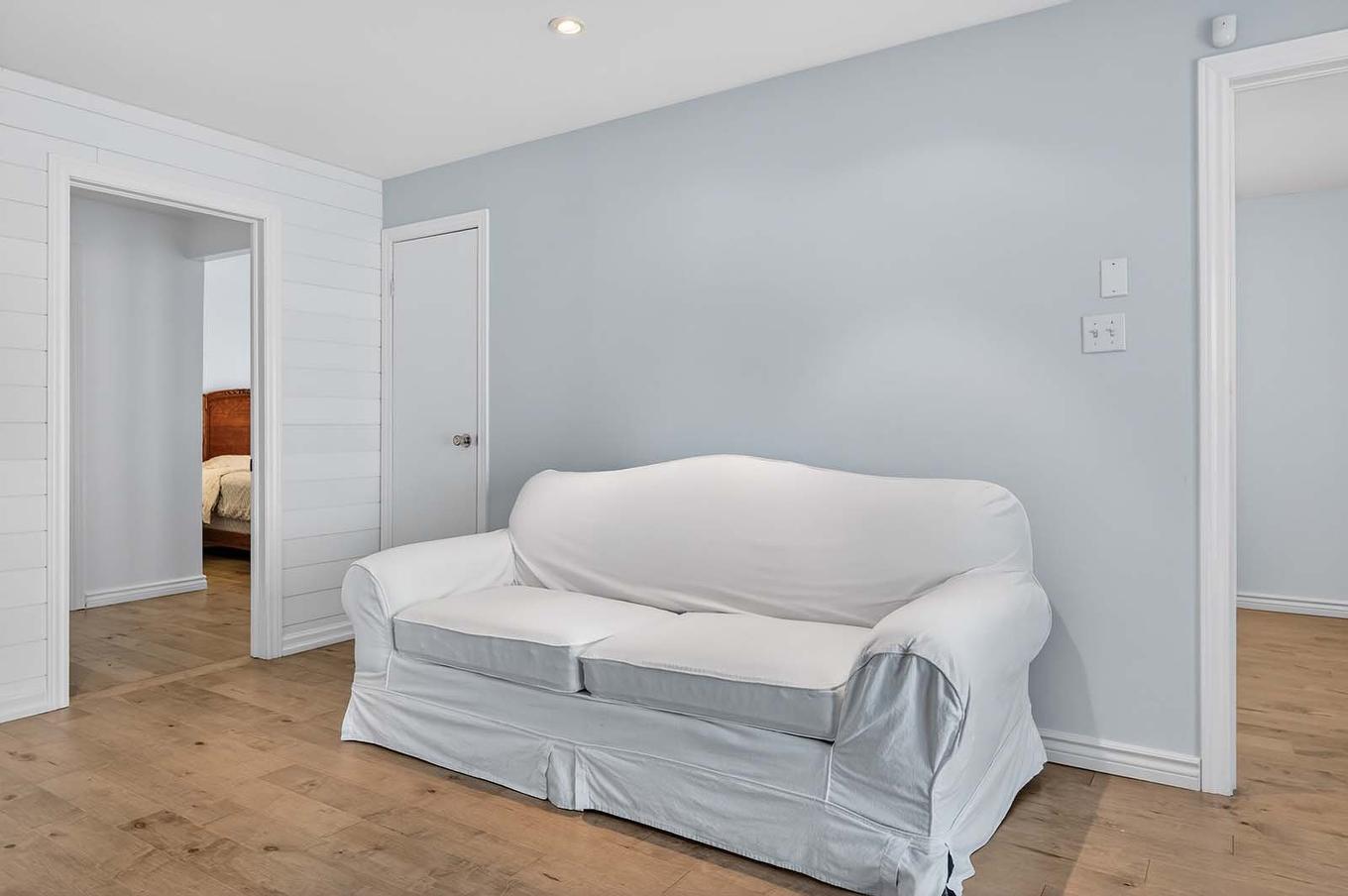 Salle familiale - 780 Ch. De La Presqu'Île, Rivière-Rouge, QC - Indoor