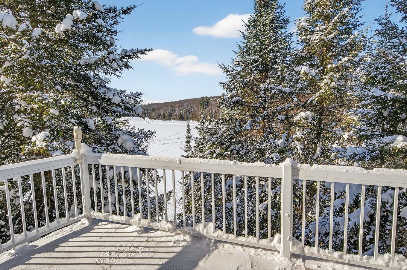 Vue sur l'eau - 780 Ch. De La Presqu'Île, Rivière-Rouge, QC - Outdoor