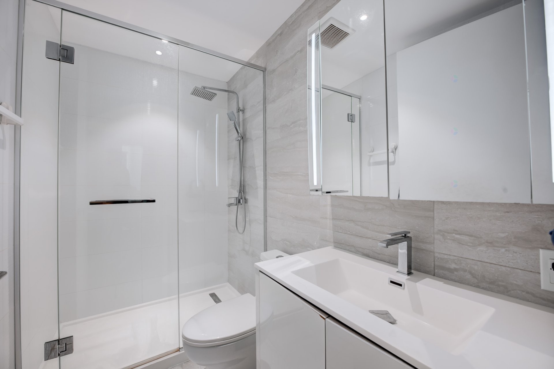 Bathroom - 1105-1188 Av. Union, Montréal (Ville-Marie), QC - Indoor Photo Showing Bathroom