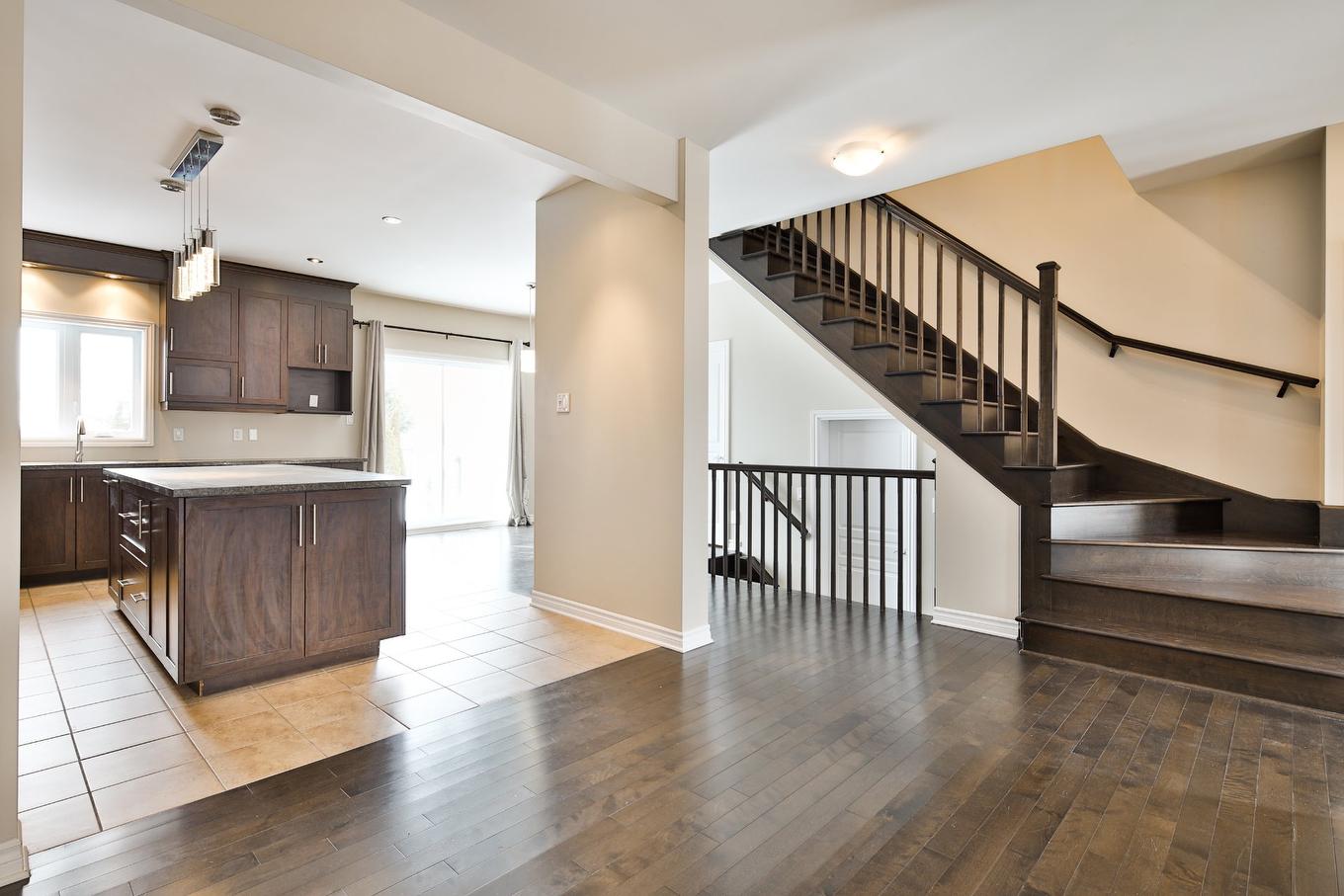 Cuisine - 1792 Rue Du Tonnelier, Chambly, QC - Indoor Photo Showing Kitchen
