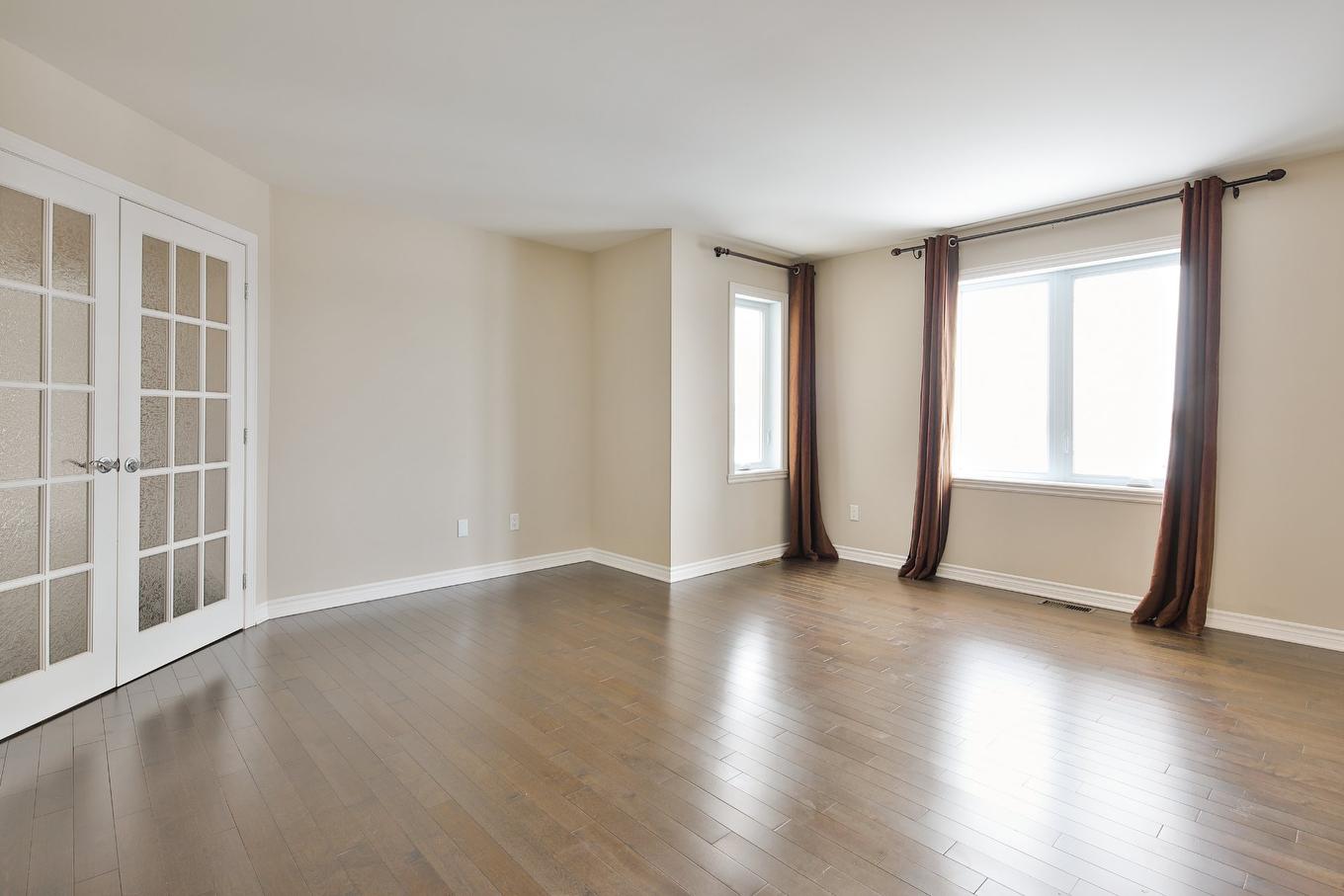 Chambre à coucher principale - 1792 Rue Du Tonnelier, Chambly, QC - Indoor Photo Showing Other Room