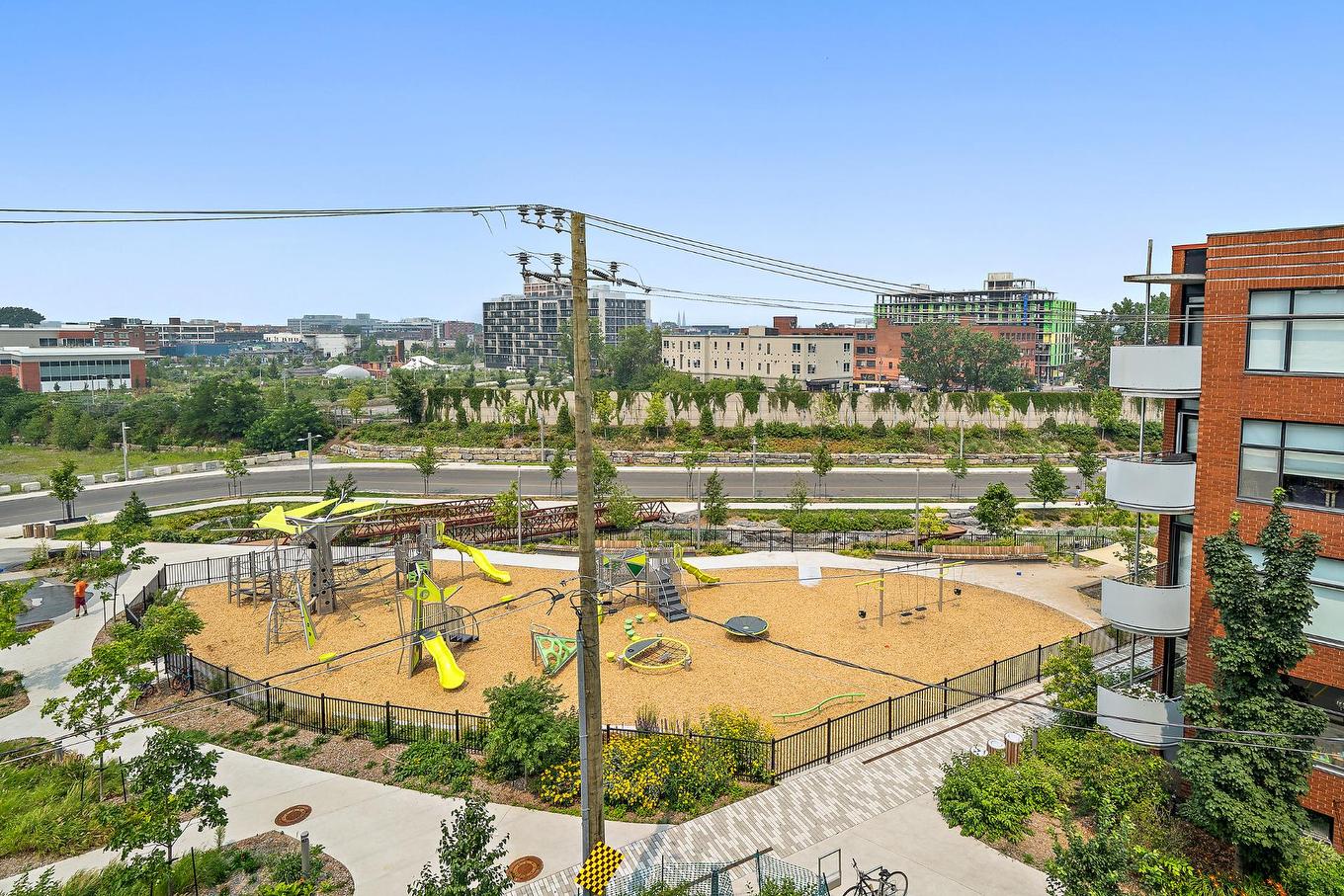 À proximité - 2-1100 Av. Ducharme, Montréal (Outremont), QC - Outdoor With View