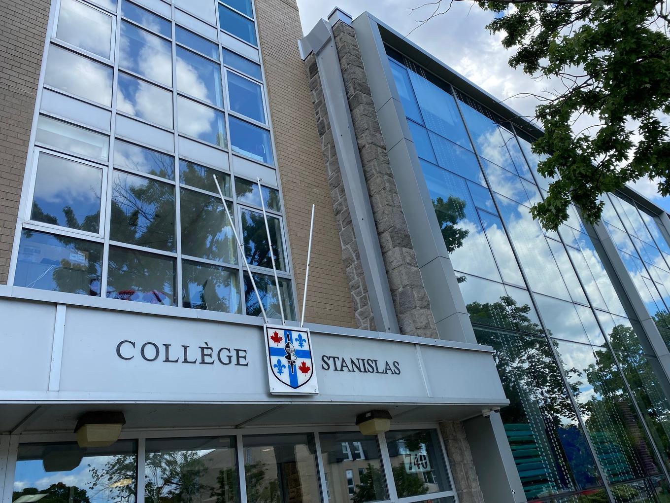 À proximité - 2-1100 Av. Ducharme, Montréal (Outremont), QC - Outdoor