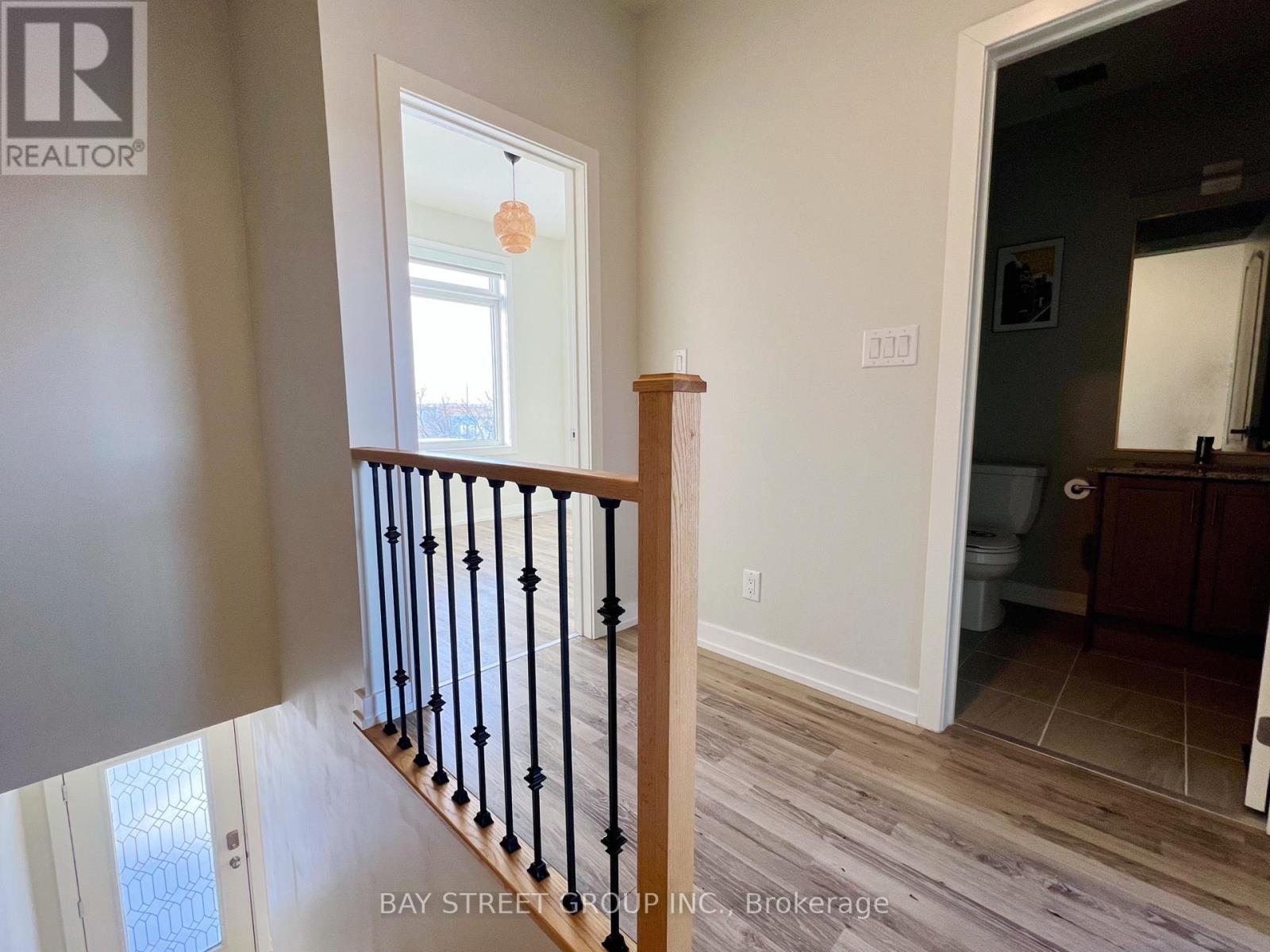 13 - 370 Red Maple Road, Richmond Hill, ON - Indoor Photo Showing Other Room