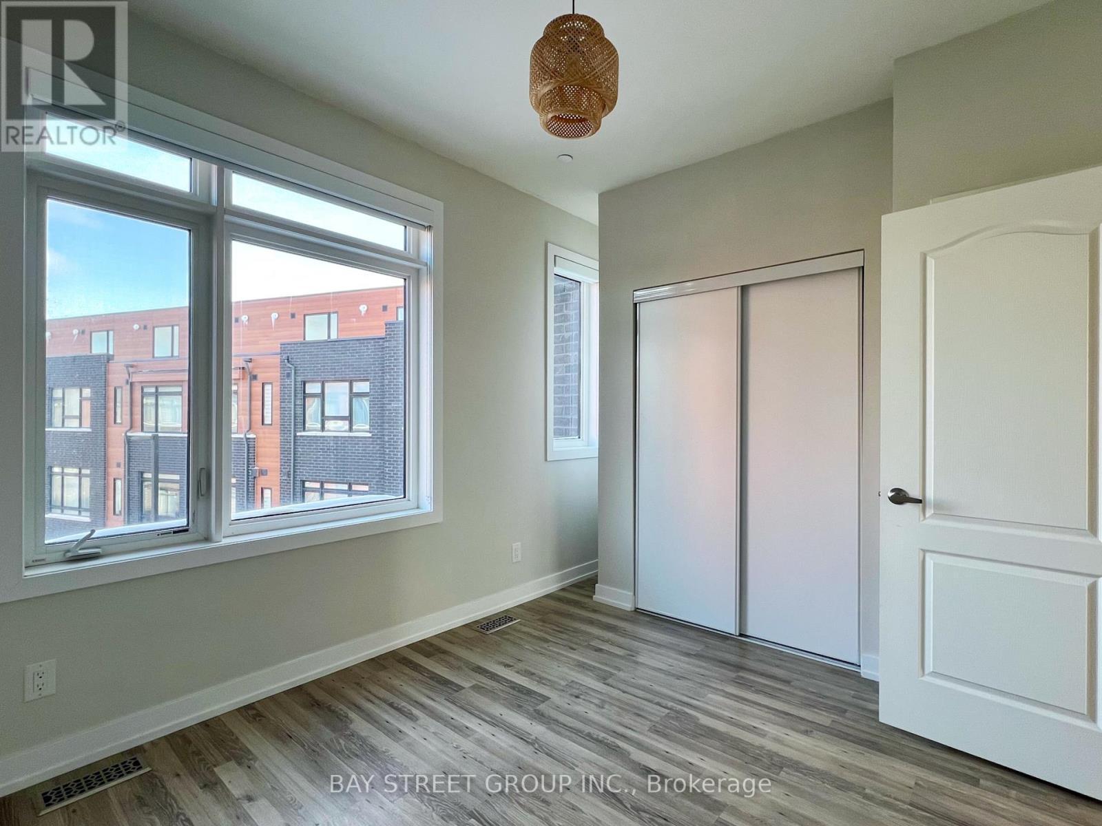 13 - 370 Red Maple Road, Richmond Hill, ON - Indoor Photo Showing Other Room