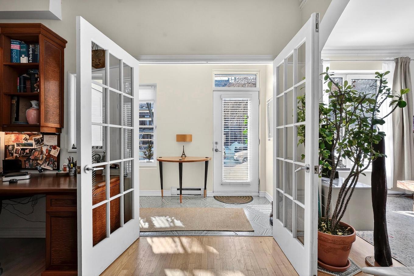 Hall d'entrée/Vestibule - 4837 Rue Jeanne-Mance, Montréal (Le Plateau-Mont-Royal), QC - Indoor