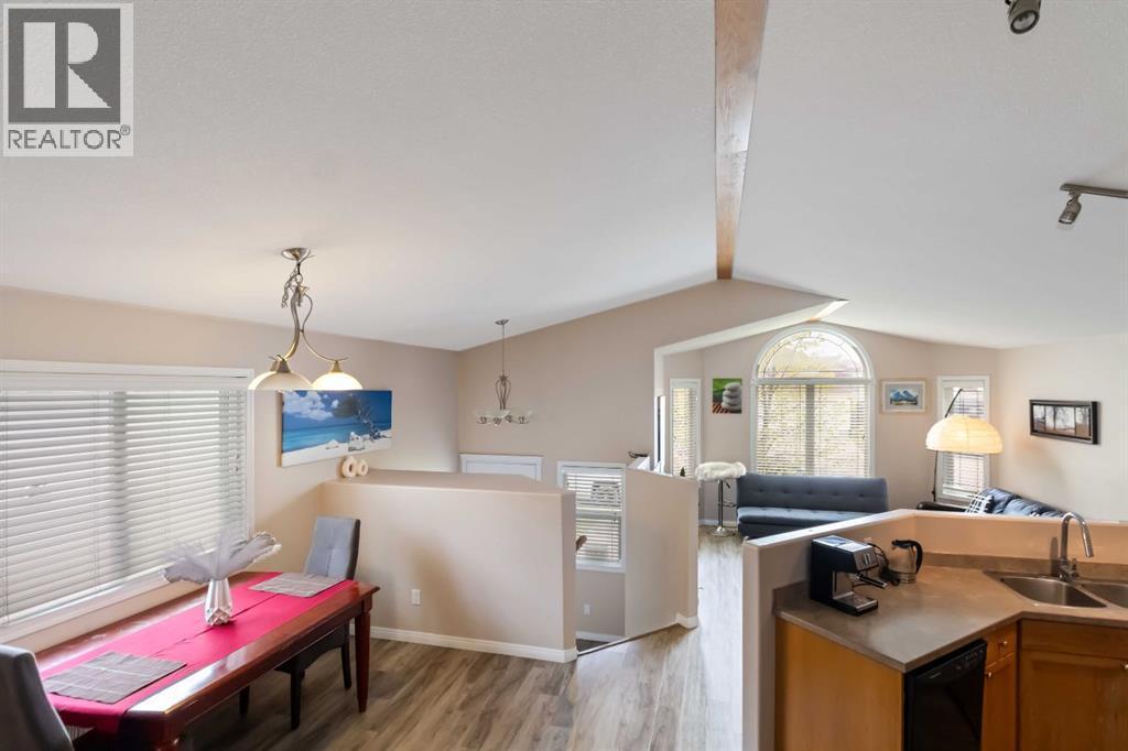 228 Paris Crescent, Fort Mcmurray, AB - Indoor Photo Showing Other Room