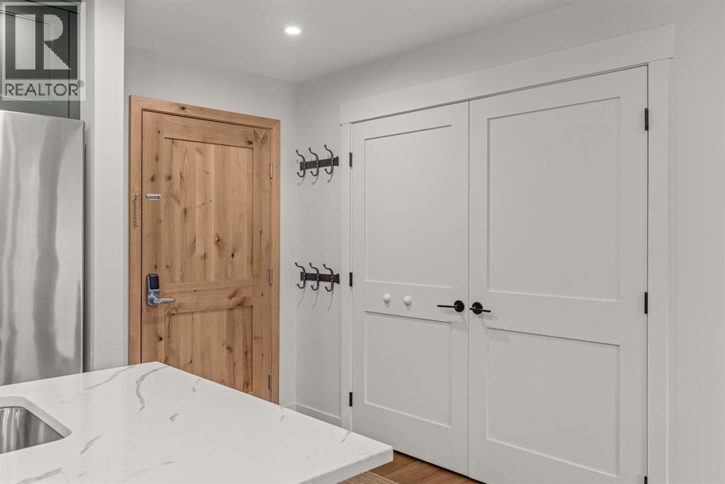 313, 1408 Spring Creek Gate, Canmore, AB - Indoor