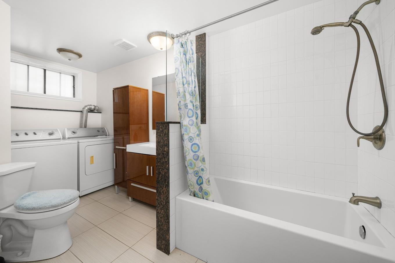 Salle de bains - 1-1205 Rue Montcalm, Montréal (Ville-Marie), QC - Indoor