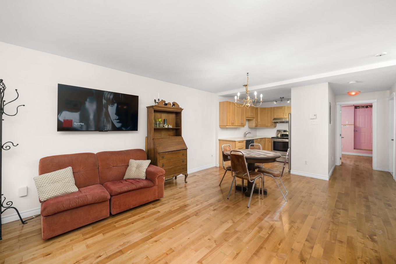 Vue d'ensemble - 1-1205 Rue Montcalm, Montréal (Ville-Marie), QC - Indoor Photo Showing Living Room