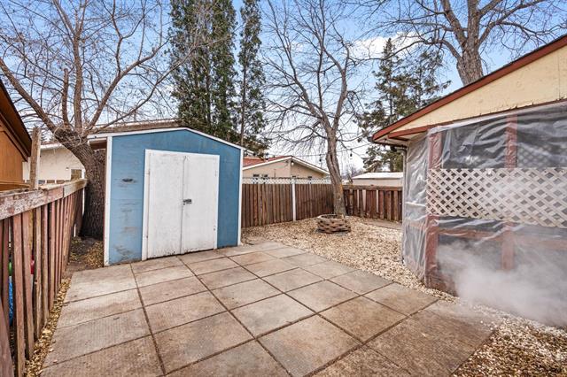 47 Hershey St, Winnipeg, MB