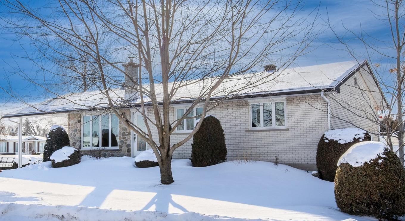 Frontage - 415 7E Avenue, Saint-Jean-Sur-Richelieu, QC - Outdoor