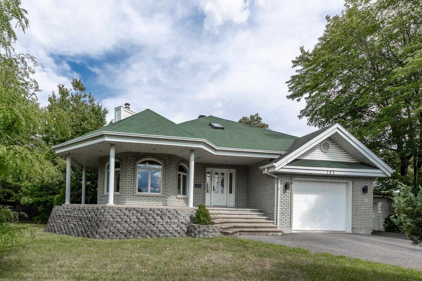Façade - 163 Av. Du Parc, Saint-Jean-Sur-Richelieu, QC - Outdoor With Deck Patio Veranda With Facade