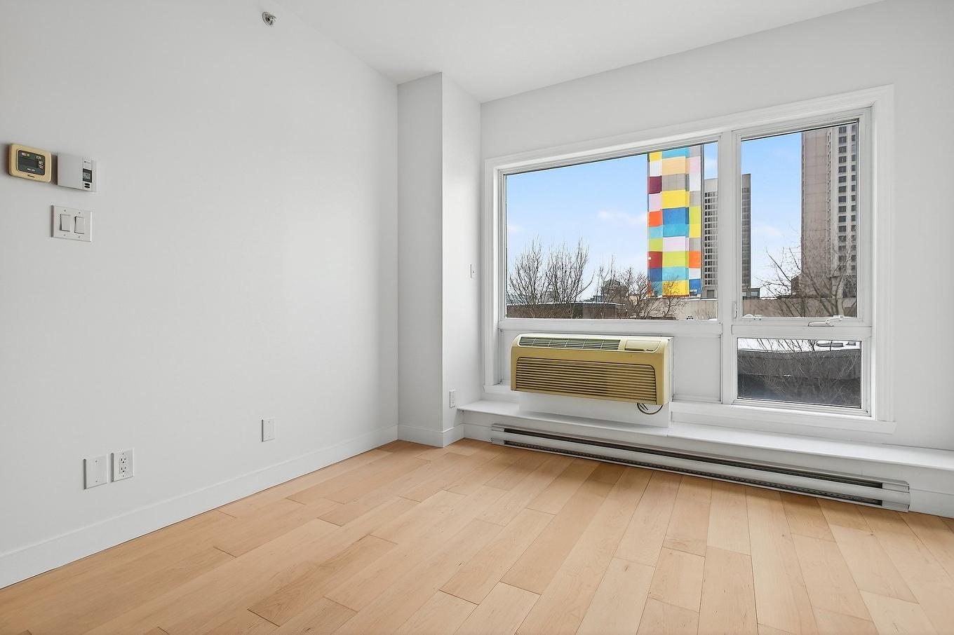 Salon - 411-825 Boul. René-Lévesque E., Montréal (Ville-Marie), QC - Indoor Photo Showing Other Room