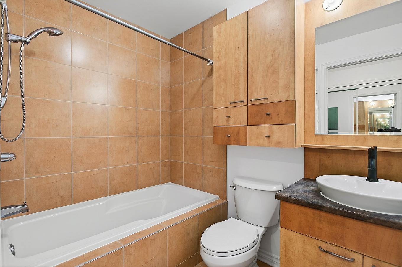 Salle de bains - 411-825 Boul. René-Lévesque E., Montréal (Ville-Marie), QC - Indoor Photo Showing Bathroom