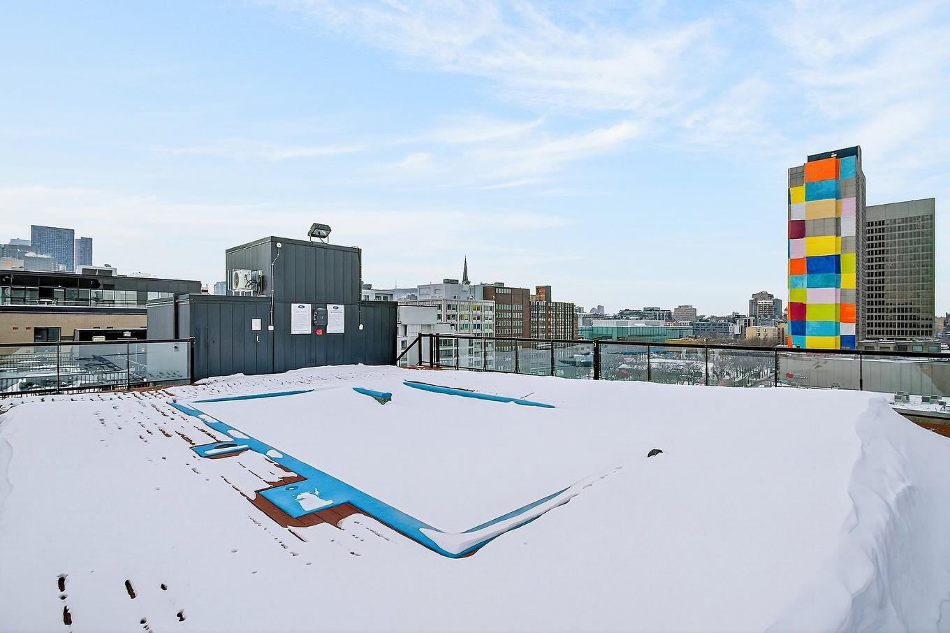 Piscine - 411-825 Boul. René-Lévesque E., Montréal (Ville-Marie), QC - Outdoor