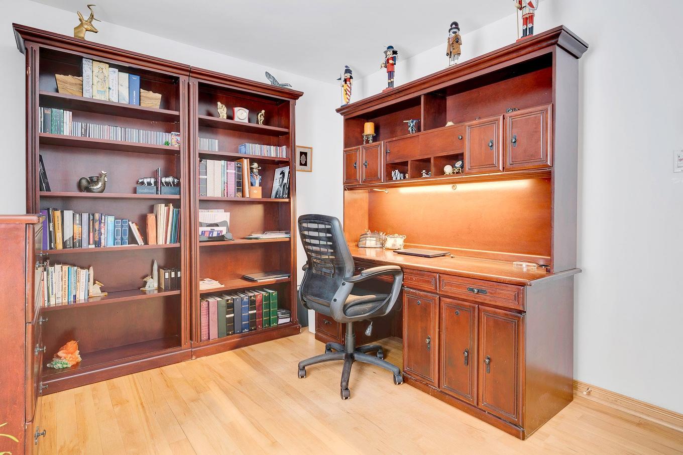 Office - 1515 Rue Ferland, Prévost, QC - Indoor Photo Showing Office