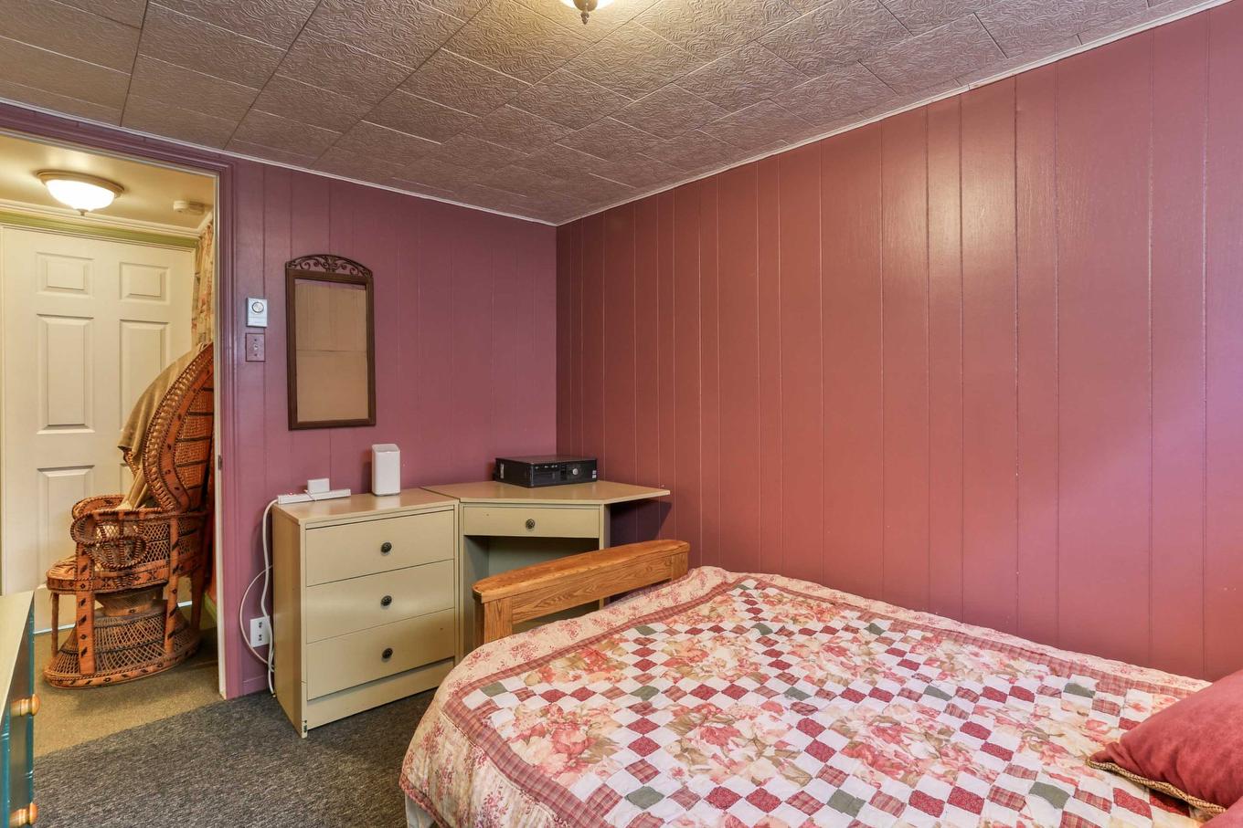 Chambre à coucher - 658 Rue Barkoff, Trois-Rivières, QC - Indoor Photo Showing Bedroom