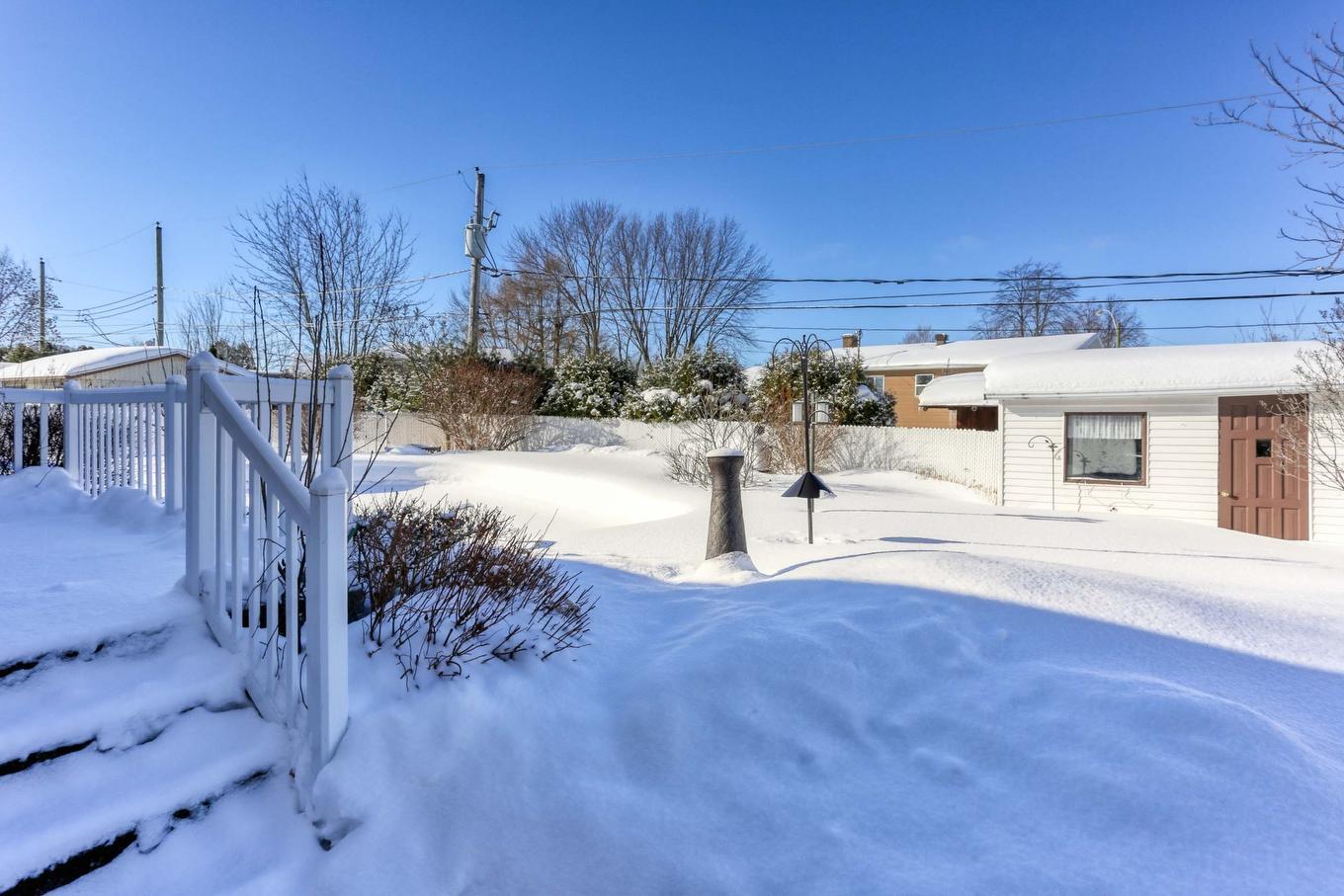 Cour - 658 Rue Barkoff, Trois-Rivières, QC - Outdoor