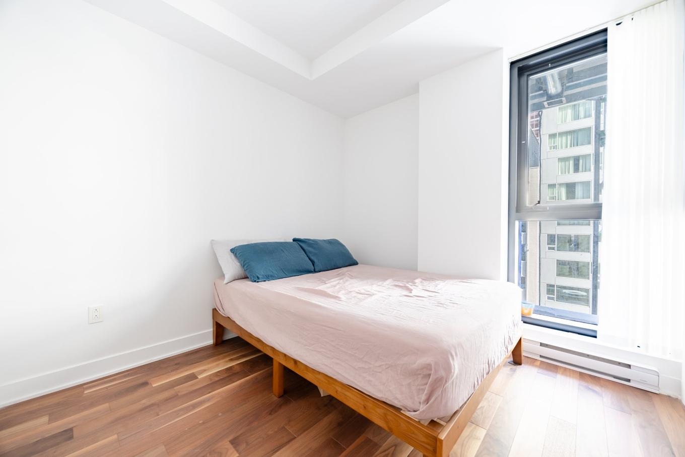 Chambre à coucher - 805-2060 Rue Peel, Montréal (Ville-Marie), QC - Indoor Photo Showing Bedroom