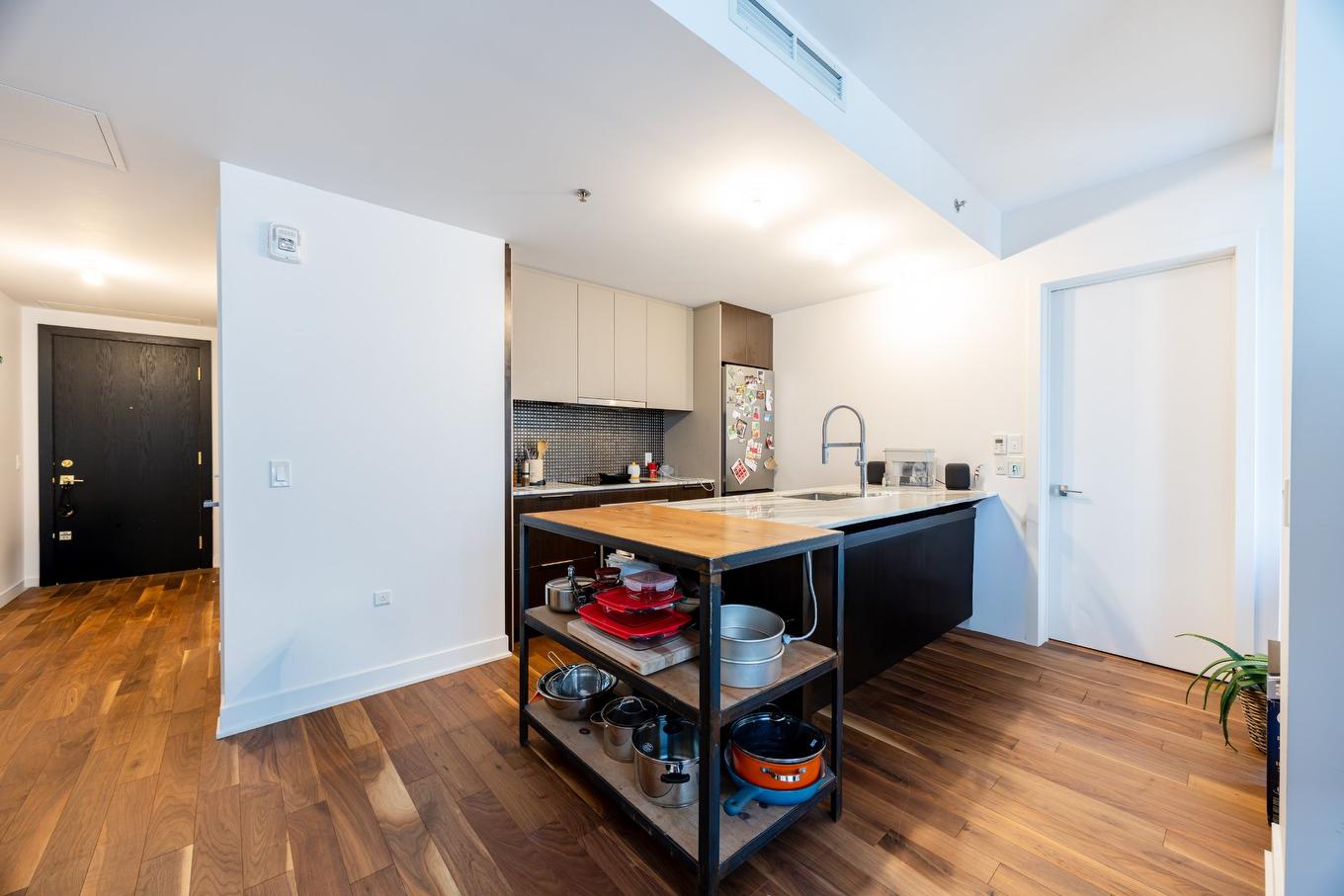 Cuisine - 805-2060 Rue Peel, Montréal (Ville-Marie), QC - Indoor