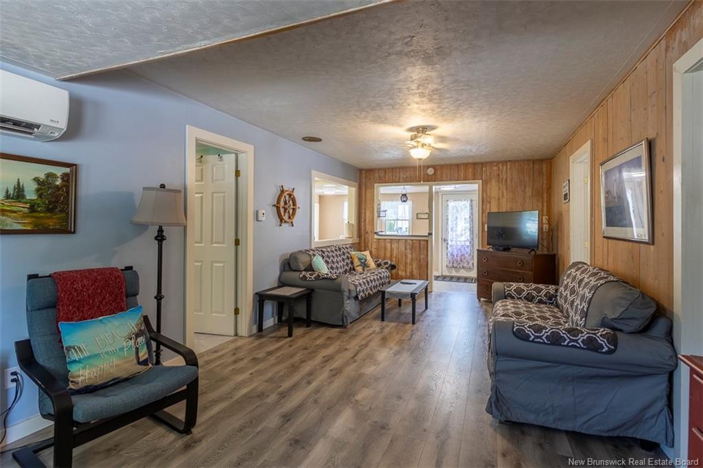 51 First Ave, Pointe-Du-Chêne, NB