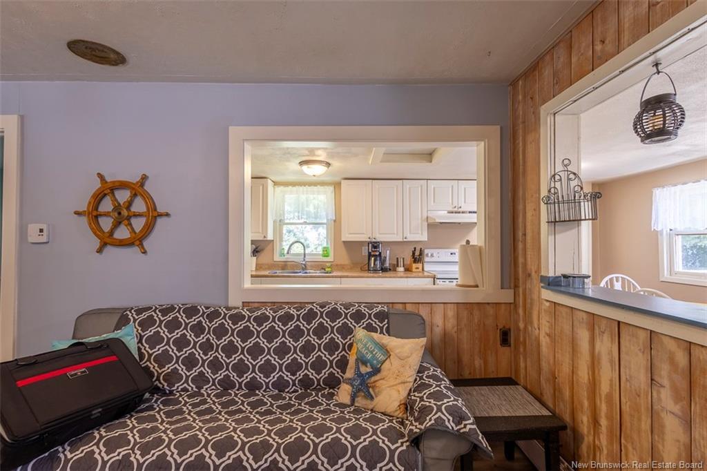 51 First Ave, Pointe-Du-Chêne, NB