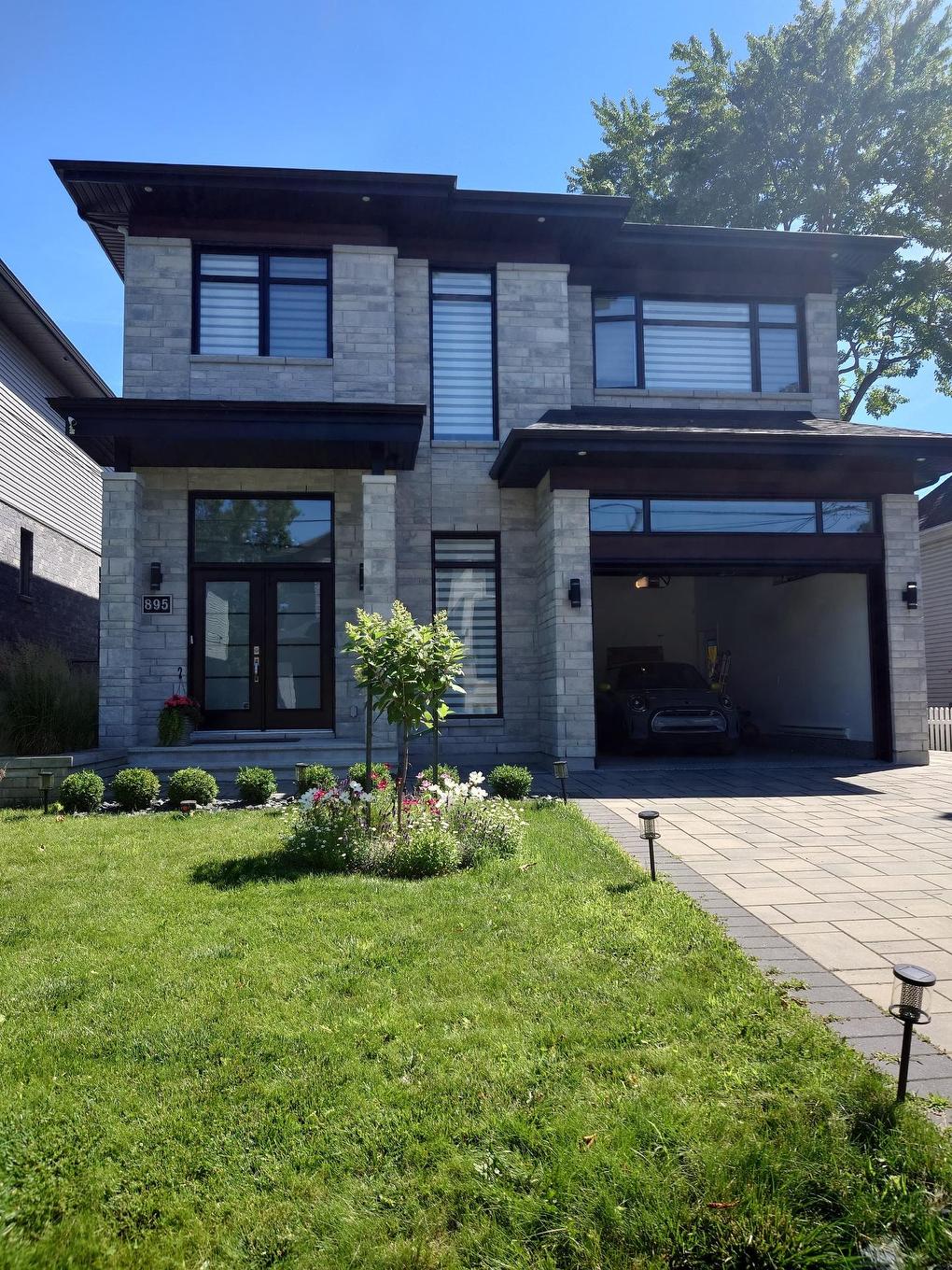 Façade - 895 Rue Richelieu, Brossard, QC - Outdoor With Facade