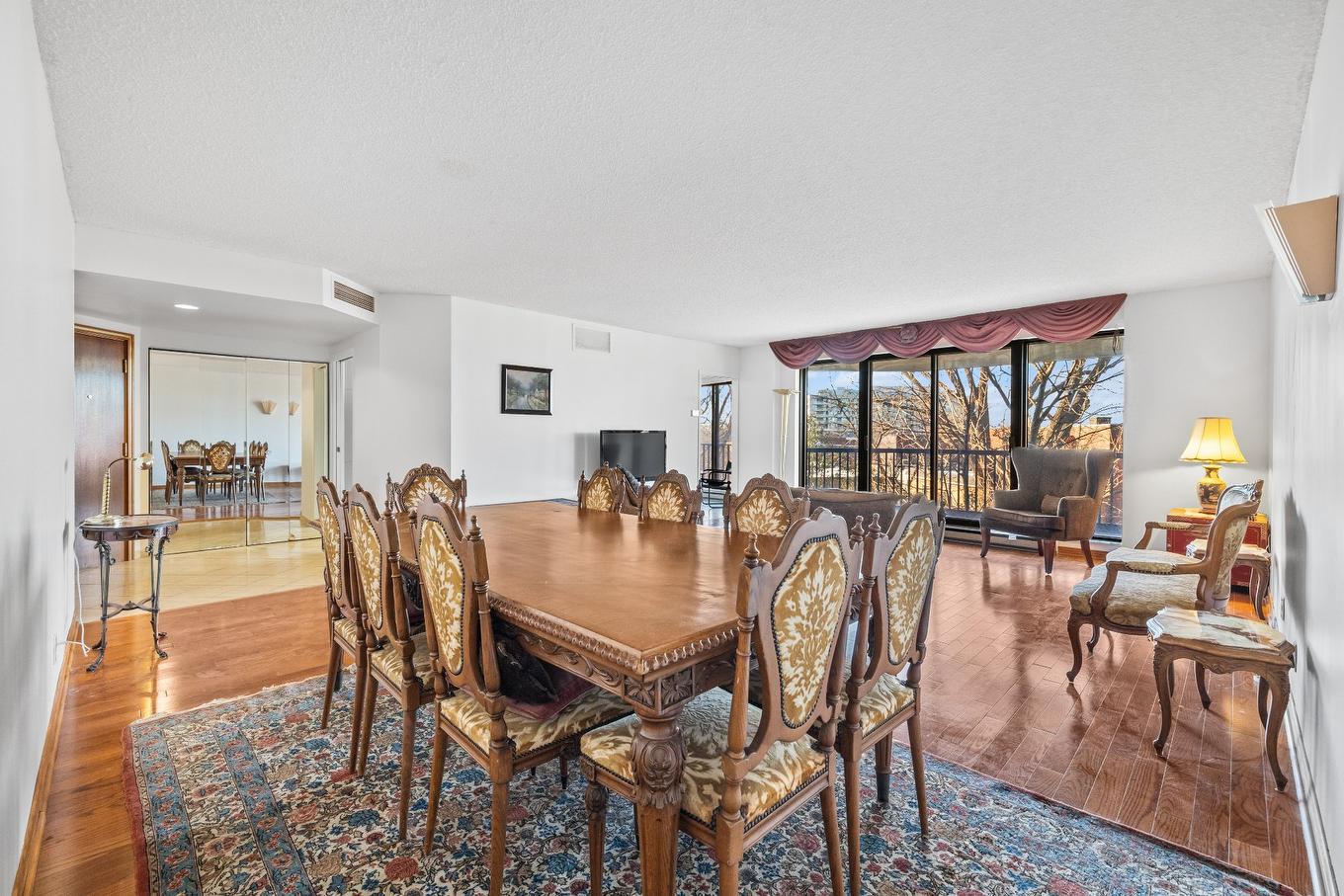 Dining room - 2B-6150 Av. Du Boisé, Montréal (Côte-Des-Neiges/Notre-Dame-De-Grâce), QC - Indoor Photo Showing Dining Room