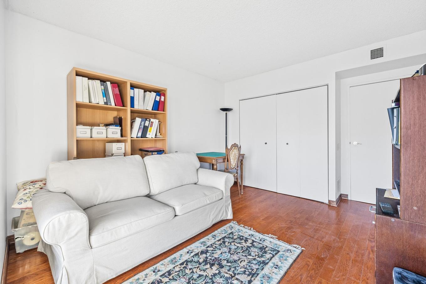 Bedroom - 2B-6150 Av. Du Boisé, Montréal (Côte-Des-Neiges/Notre-Dame-De-Grâce), QC - Indoor Photo Showing Living Room