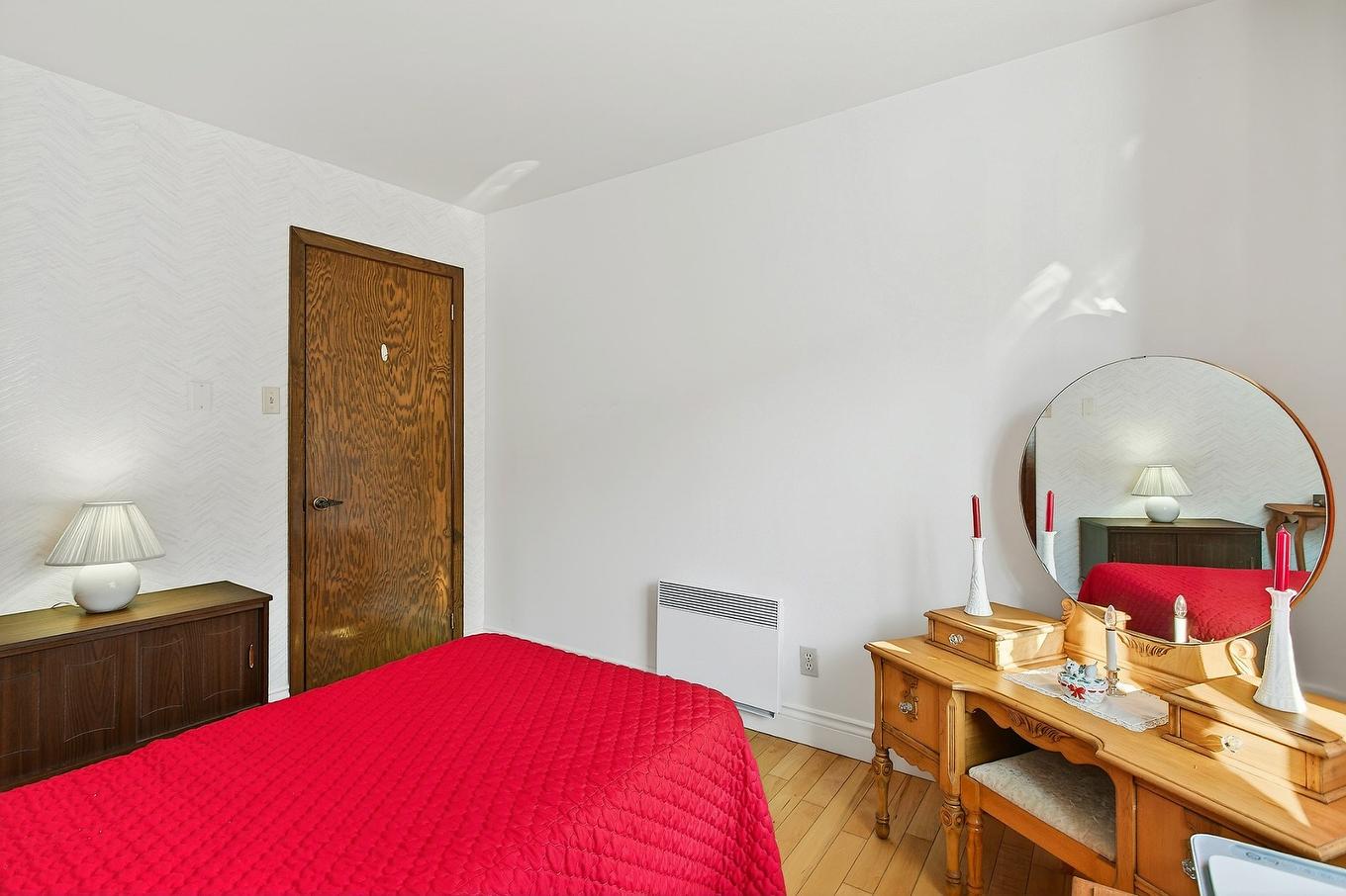 Chambre à coucher - 12585 42E Avenue (R.-D.-P.), Montréal (Rivière-Des-Prairies/Pointe-Aux-Trembles), QC - Indoor Photo Showing Bedroom