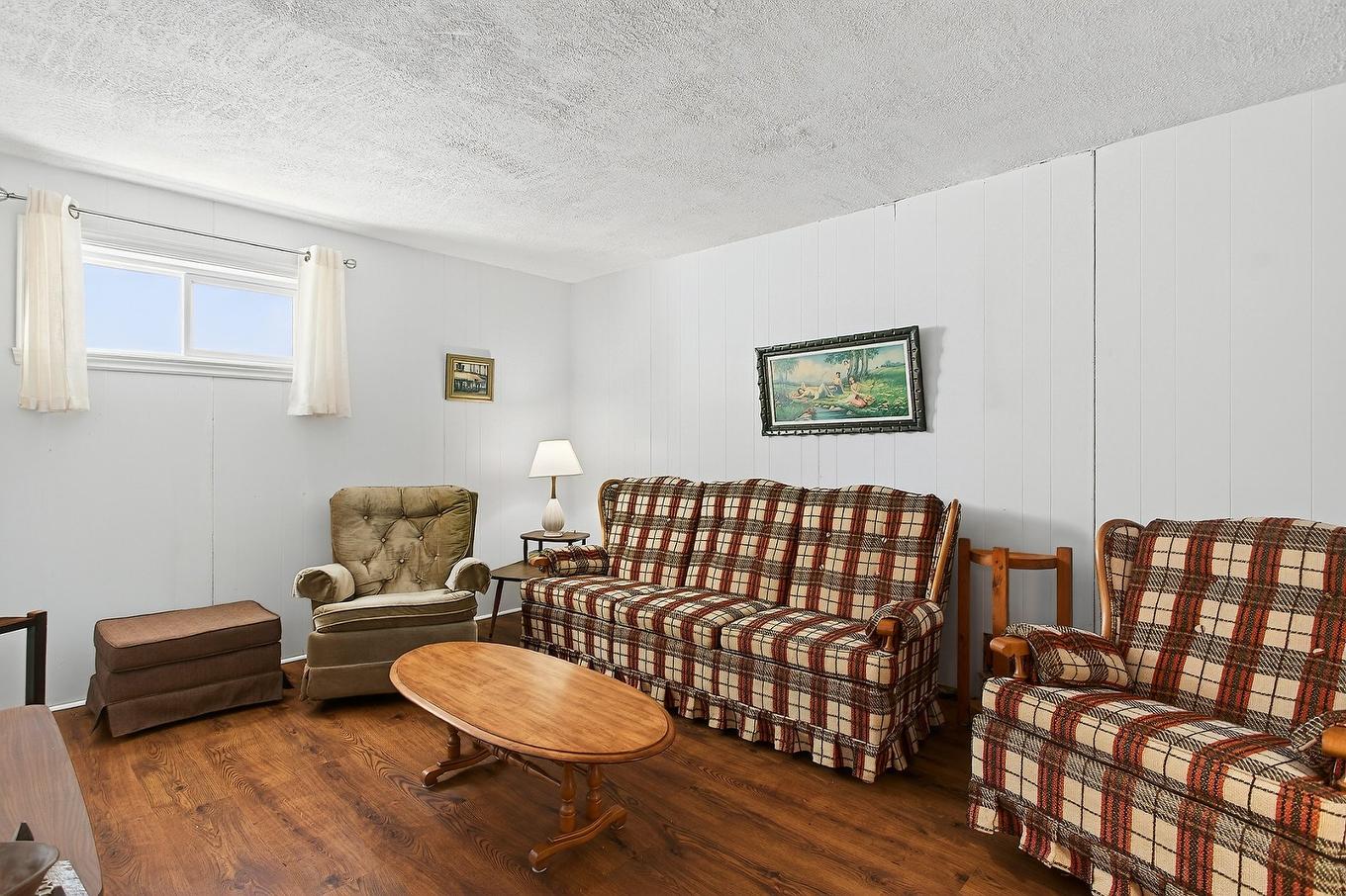 Salon - 12585 42E Avenue (R.-D.-P.), Montréal (Rivière-Des-Prairies/Pointe-Aux-Trembles), QC - Indoor Photo Showing Living Room