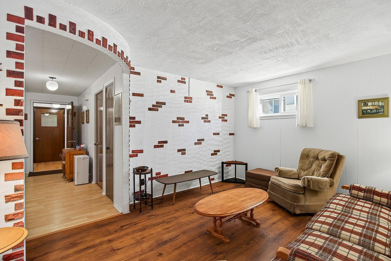 Salon - 12585 42E Avenue (R.-D.-P.), Montréal (Rivière-Des-Prairies/Pointe-Aux-Trembles), QC - Indoor Photo Showing Living Room