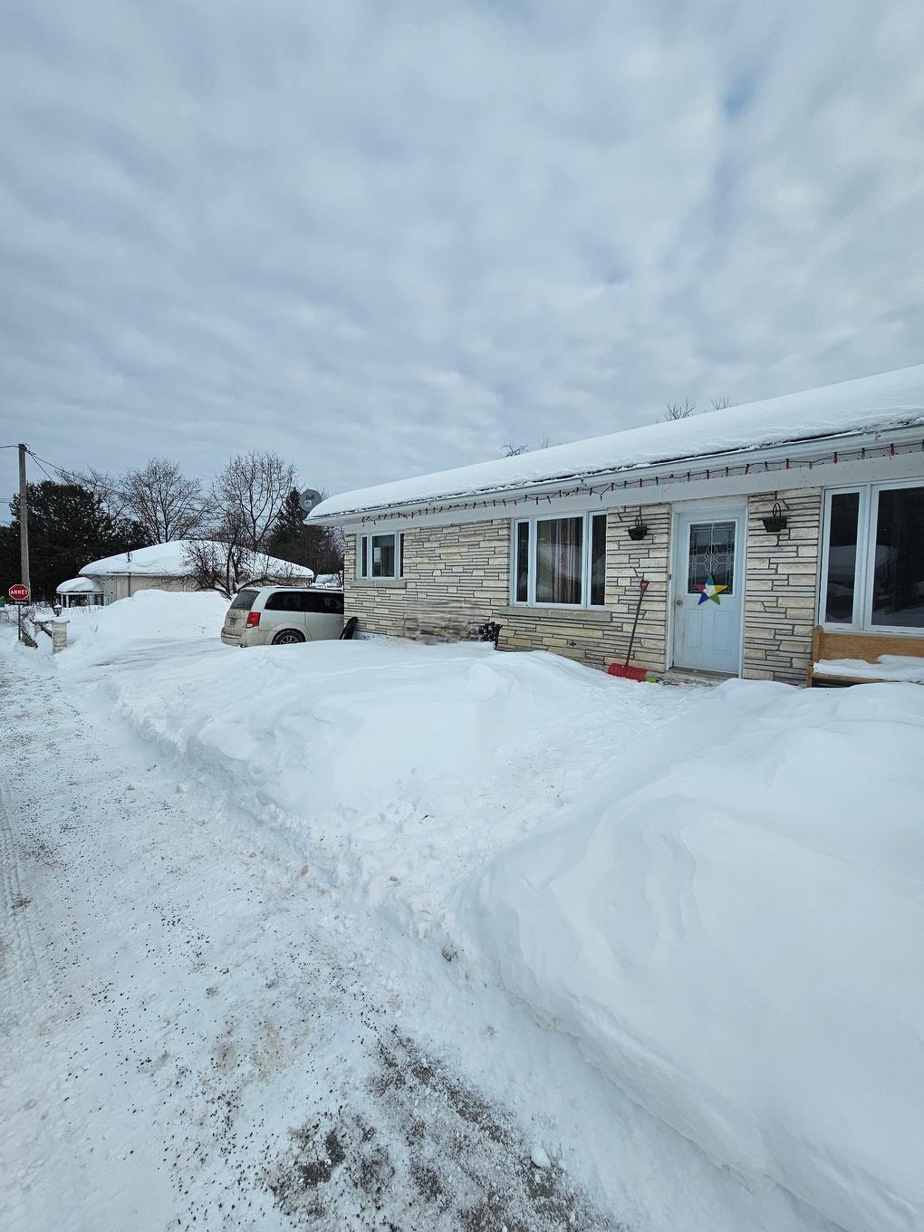 Frontage - 142 Rue Du Collège, Labelle, QC - Outdoor