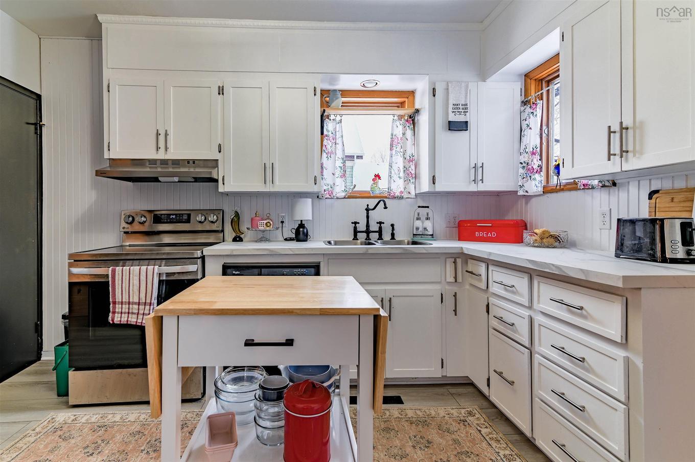 201 Main Street, Kentville, NS