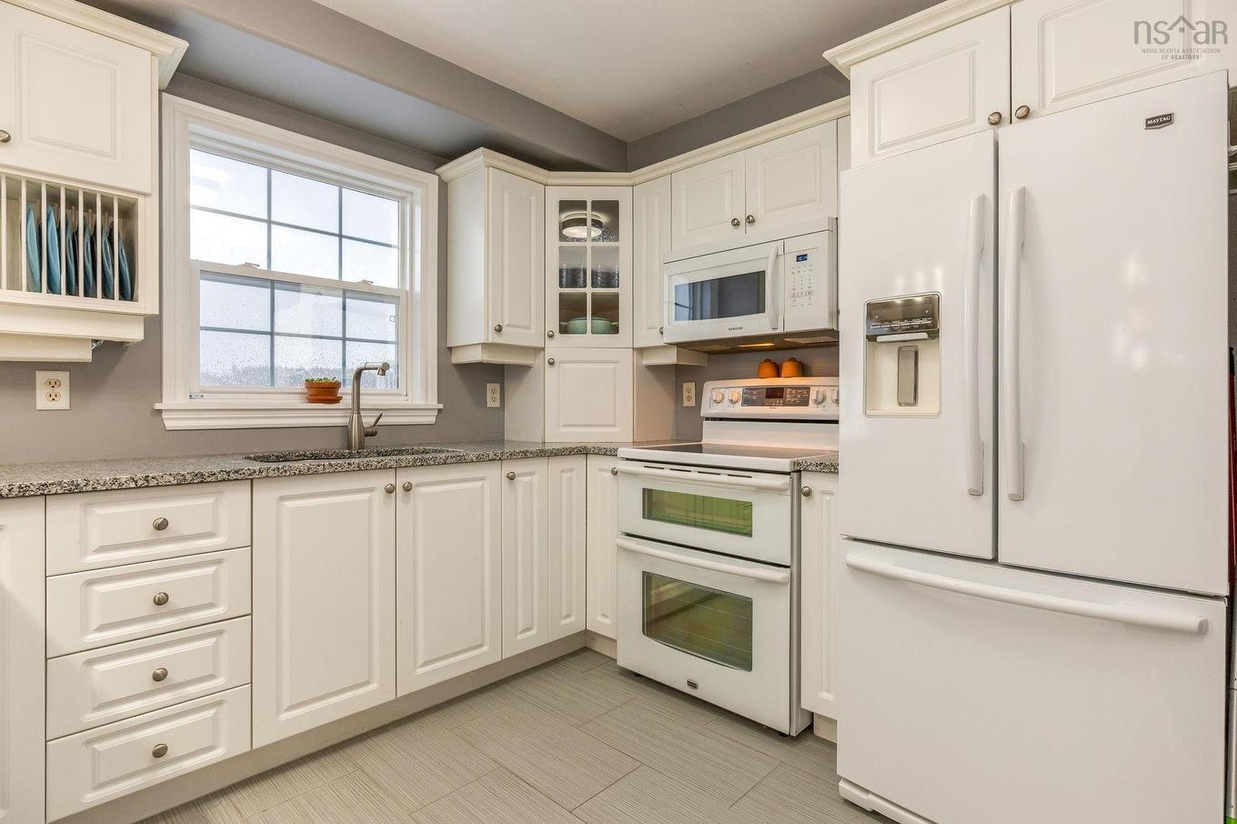 102 Larry Uteck Boulevard, Halifax, NS