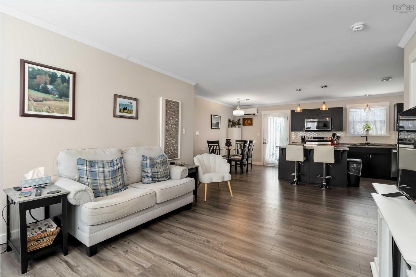 10 Mossberry Close, Hubley, NS