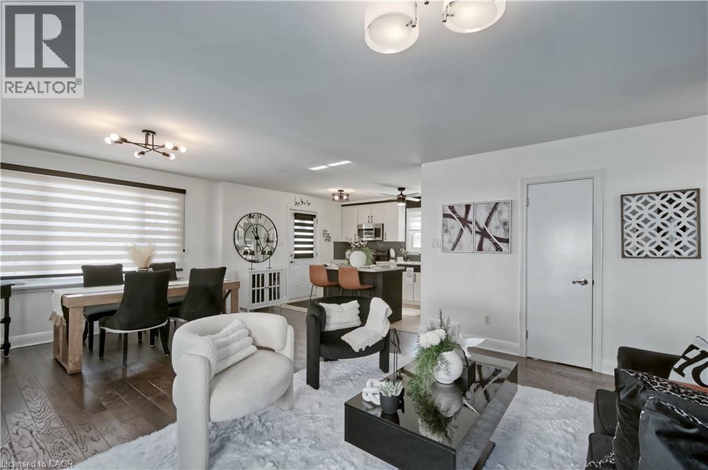 91 Elgin Street, London, ON - Indoor Photo Showing Living Room