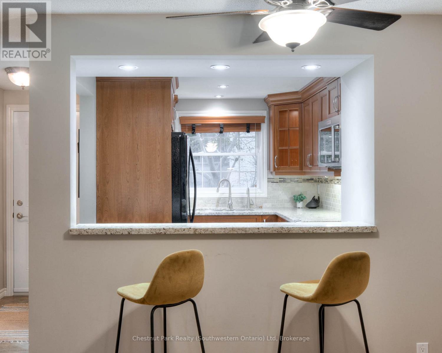 383 Edinburgh Rd S. Guelph, Edinburgh Place Condos - 30 - 383 Edinburgh Road S, Guelph (Dovercliffe Park/Old University), ON - Indoor