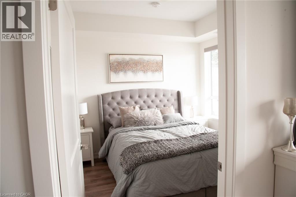 Master bedroom - 255 Northfield Drive E Unit# 506, Waterloo, ON - Indoor Photo Showing Bedroom