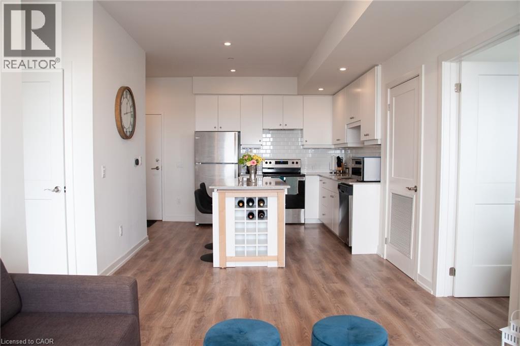 255 Northfield Drive E Unit# 506, Waterloo, ON - Indoor Photo Showing Kitchen With Stainless Steel Kitchen