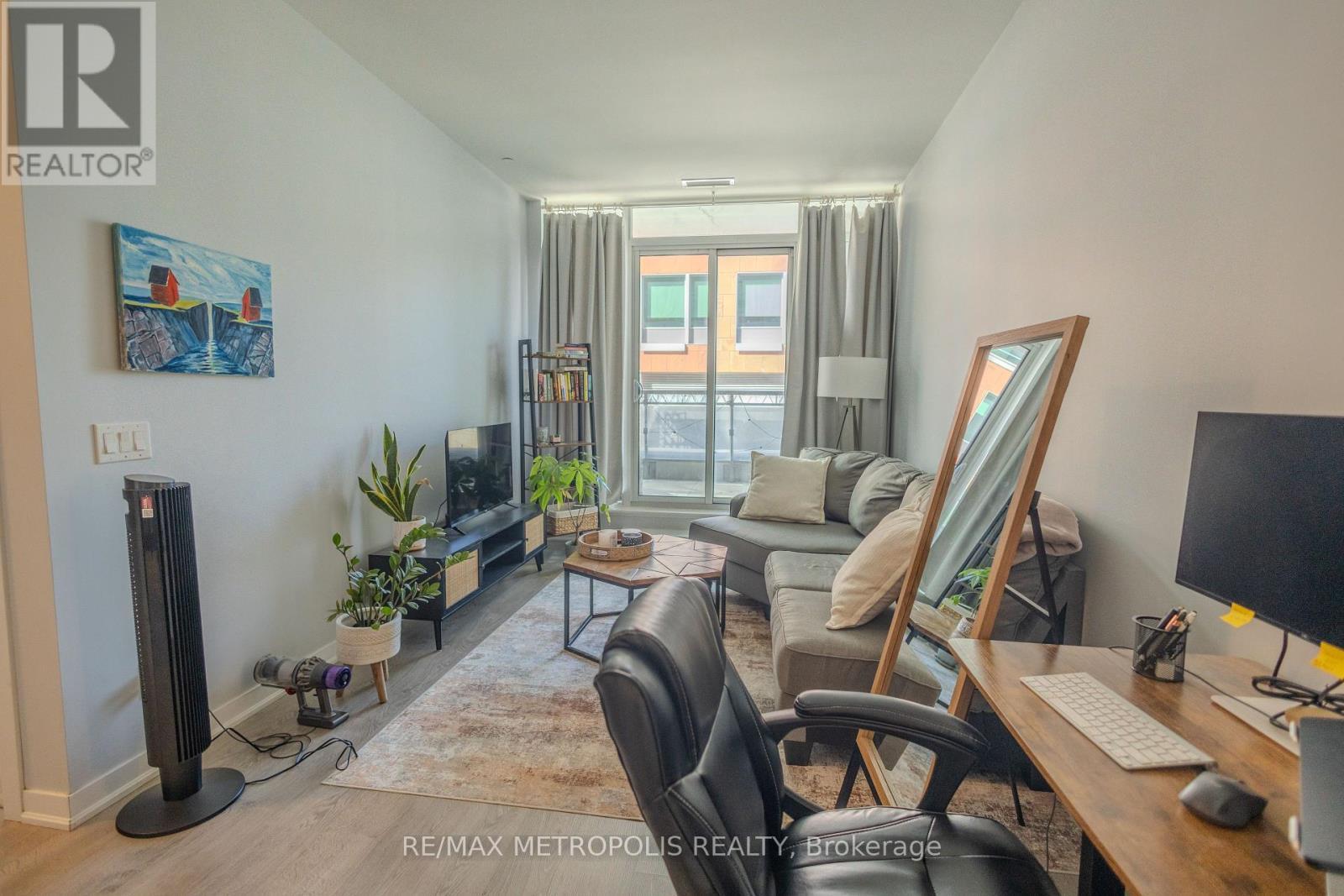 110 - 85 Duke Street, Kitchener, ON - Indoor Photo Showing Other Room