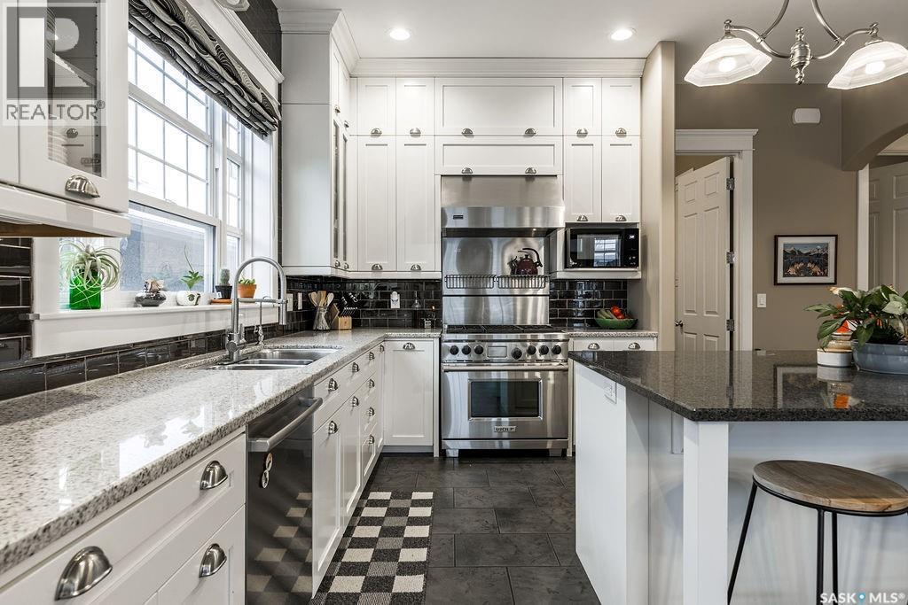 303 Adaskin Cove, Saskatoon, SK