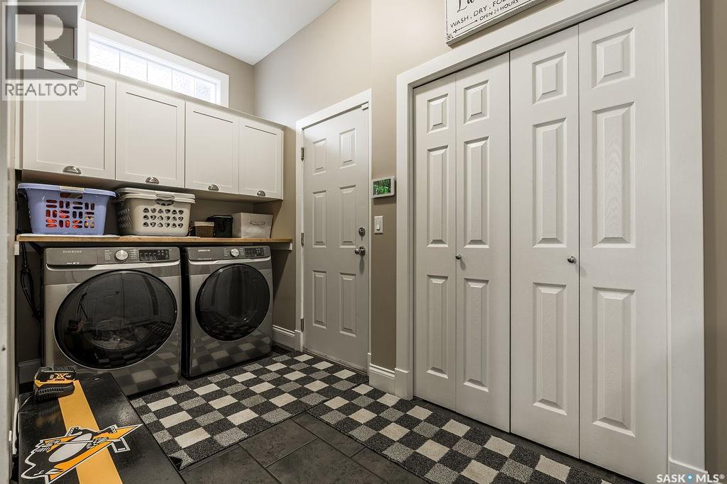 303 Adaskin Cove, Saskatoon, SK