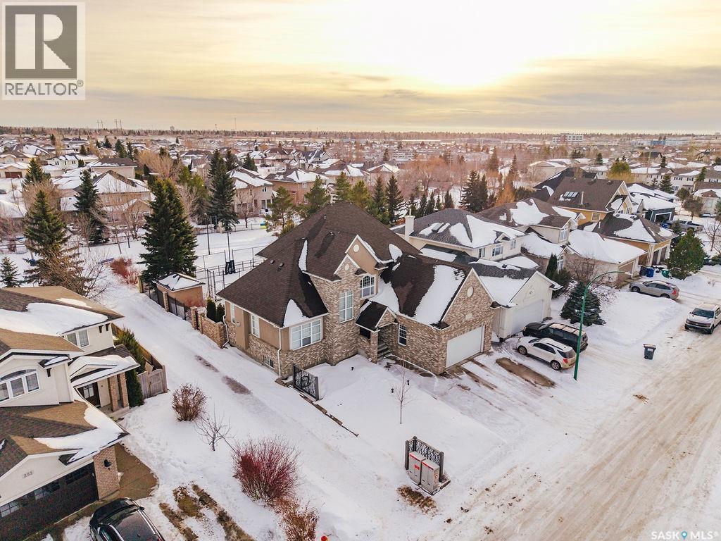 303 Adaskin Cove, Saskatoon, SK