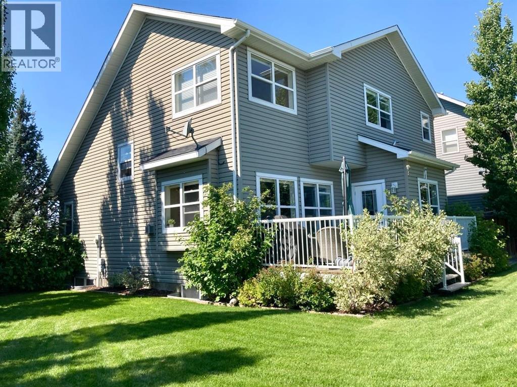 718 Hamptons Bay Se, High River, AB - Outdoor